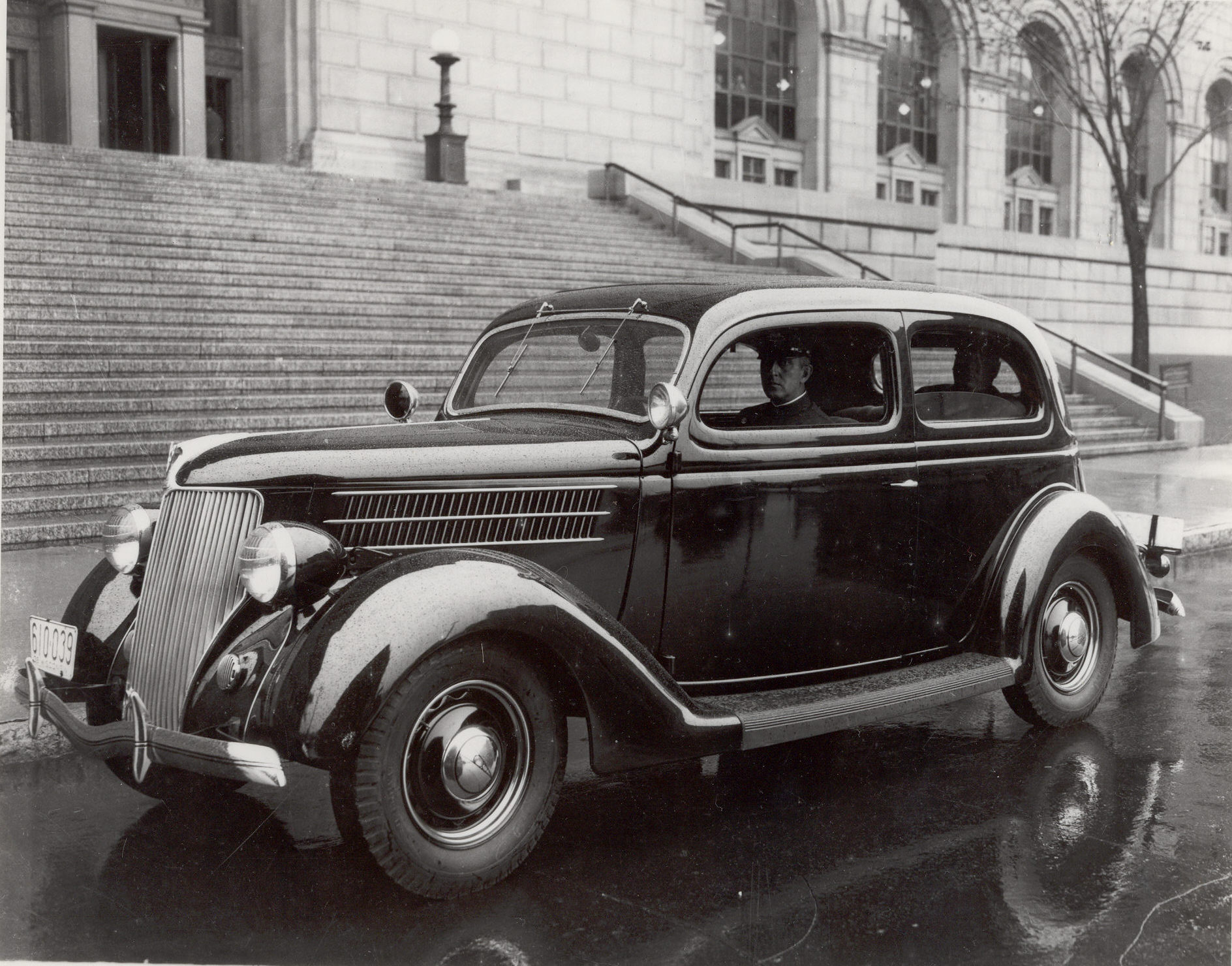 1936 Ford V8